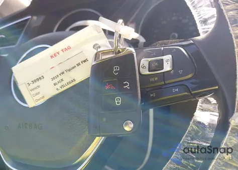 2019 Volkswagen Tiguan 2.0T Se/2.0T Sel/2.0T Sel R-Line/2.0T Sel R-Line Black from USA, damaged, VIN 3VV3B7AX8KM044731